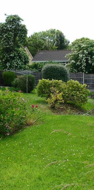 1 bedroom character property to rent - Photo 1