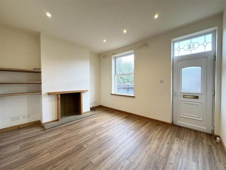 3 bedroom terraced house to rent - Photo 2