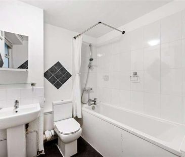 Highbury Quadrant, London, N5 - Photo 4