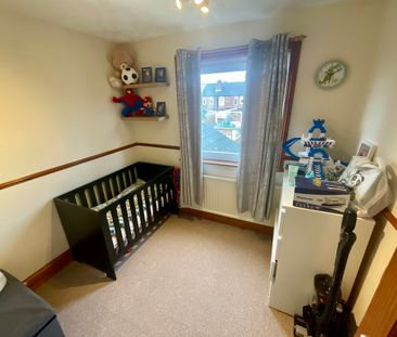 2 bedroom Mid Terraced House to let - Photo 6