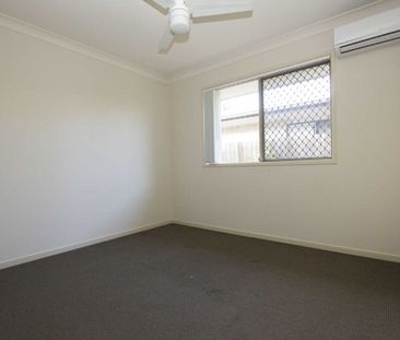 Modern Family Home in Convenient Pimpama Location - Photo 5