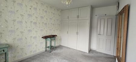 3 bedroom bungalow to rent - Photo 3