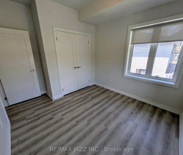 750 King Street E #201 - Photo 5