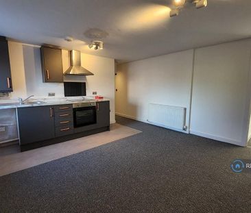 2 bedroom flat to rent - Photo 6