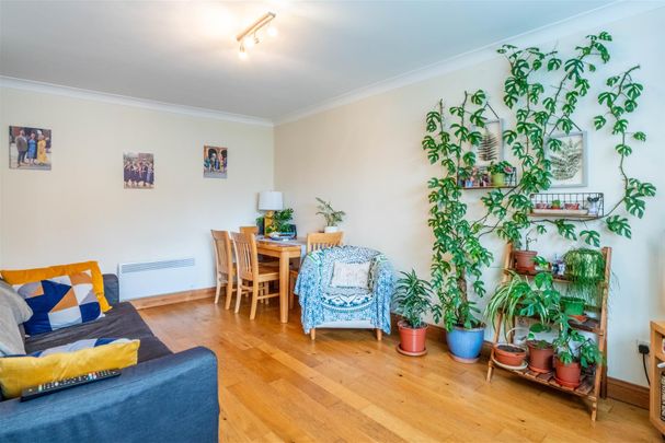 2 bed apartment to rent in Lonsdale Court, Jesmond, NE2 - Photo 1