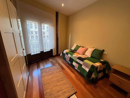 2 room luxury Apartment for rent in Bilbao, Spain - Photo 3