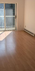 3 1/2 de qualité supérieure secteur haute Ville, libre immédiatement - Photo 3