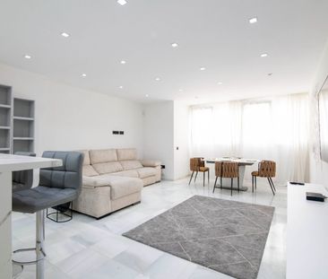 Middle Floor Apartment in Puerto Banús - Photo 2