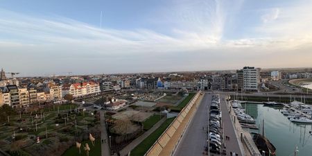 Appartement te huur in Blankenberge voor € 750 met 1 slaapkamer - Photo 3