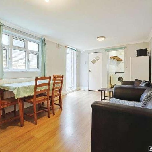 Plough Road, London, Wandsworth, SW11 - Photo 1