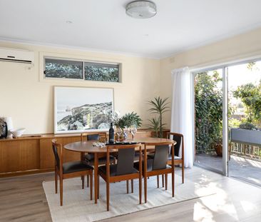 Nestled in the Heart of Frankston South - Photo 2