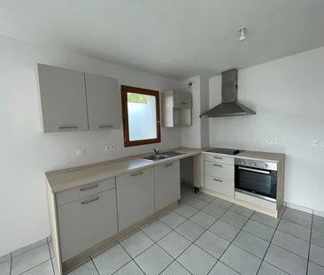 T2 CREMIEU avec place parking et terrasse - Photo 4