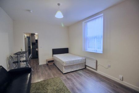 1 bedroom flat to rent - Photo 3
