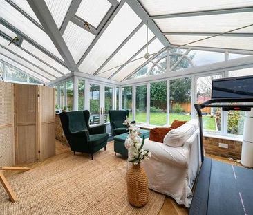 East Hill, Woking, Surrey, GU22 - Photo 3