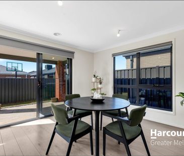 Modern Family Living in Prime Werribee Location - Photo 4