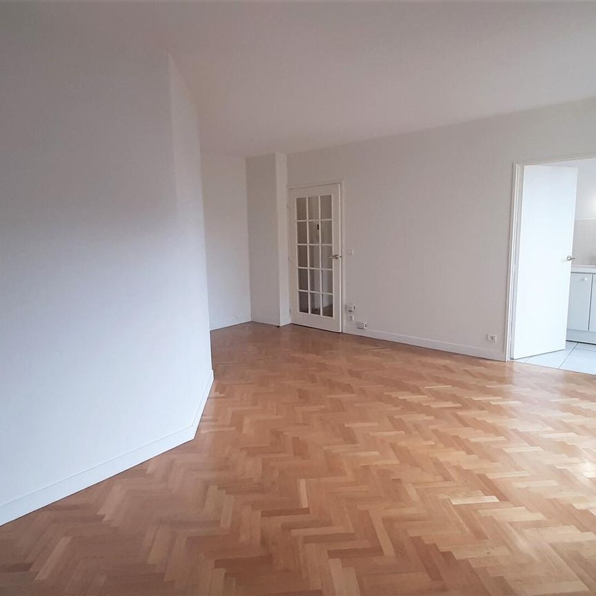 location Appartement F2 DE 46.41m² À BOULOGNE - Photo 1