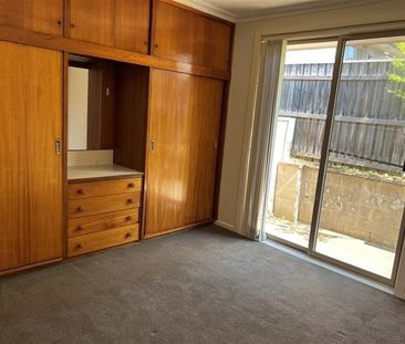 4/15 Adams Street, Queanbeyan - Photo 3