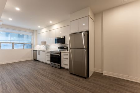 For Lease - 475 Queen Street Unit# 201, Toronto, Ontario - Photo 4