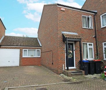 The Cloisters, Ramsgate, CT11 9PL, Kent - Photo 1