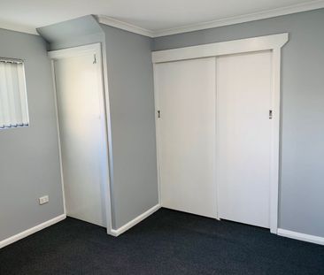 Conveniently located one bedroom unit - Photo 4
