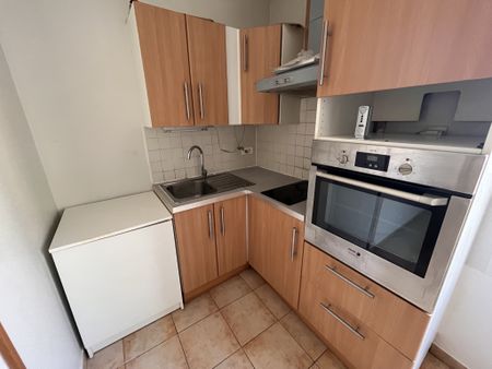 Appartement type 3 de 40.47m² à Sumène - Photo 3