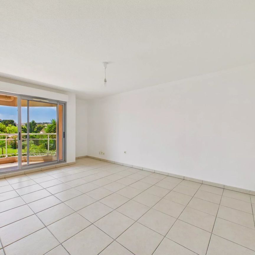 Location Appartement 2 pièces 43m² ANTIBES 06600 - Photo 1