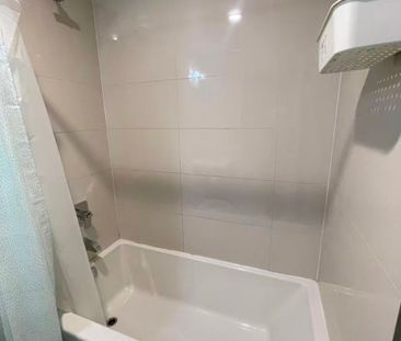 For Lease - 39 Brant Street Unit# 811, Toronto, Ontario - Photo 3