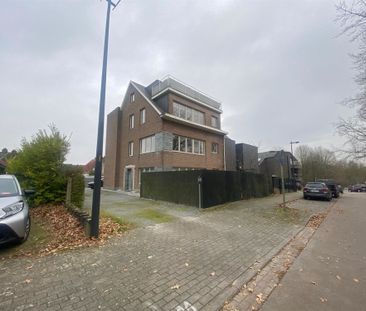 Prachtig gelijkvloersappartement met twee slaapkamers, tuin en garage - Foto 6