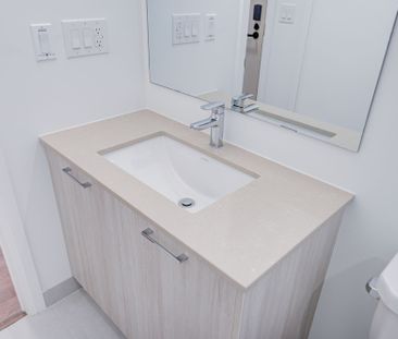 For Lease - 3250 Carding Mill Trail Unit# 401, Oakville, Ontario - Photo 3