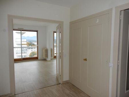 Location Appartement 3 pièces 95m² AIX LES BAINS 73100 - Photo 2