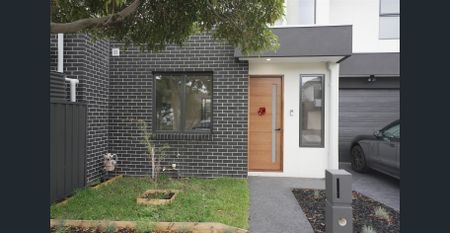 Ready to move in! A spacious Brand New 3-bedroom townhouse in Braybrook, offering stylish modern living. - Photo 5