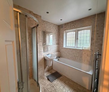 4 bedroom terraced house to rent - Photo 3