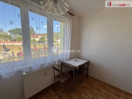 Pronájem velkého bytu 3+1, 2 balkony, zahrádka, L. Janáčka Luhačovice - Fotografie 4