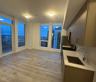 For Lease - 3240 William Coltson Avenue Unit# 2001, Oakville, Ontario - Photo 3