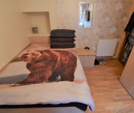 6 bedroom House in Ashville Terrace, Leeds - Photo 2