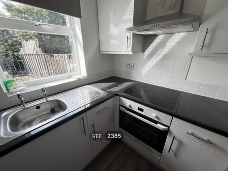 1 bedroom flat to rent - Photo 3