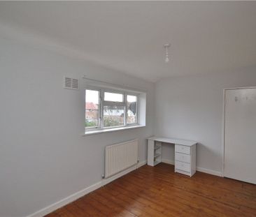 Larch Avenue, Guildford, Surrey, GU1 1JY - Photo 5