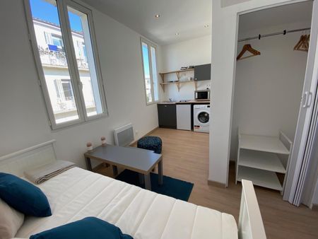 Location appartement Marseille 7ème (13007) - Photo 2