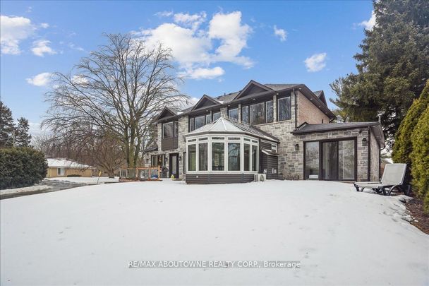 For Lease - 332 Shoreview Road, Burlington, Ontario - Photo 1