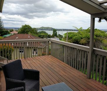 Bright and spacious 3 bedroom, Hillsbrough - Photo 1