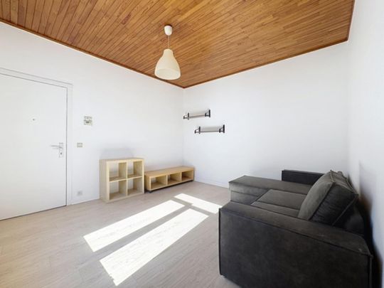 Appartement te huur in Elsene - Photo 1