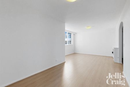 12/36-40 Disraeli Street, Kew VIC 3101 - Apartment For Rent | Domain - Photo 3