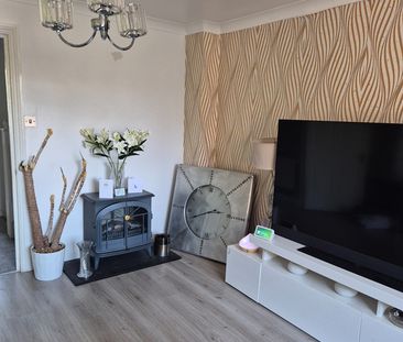 3 Bed Terraced House, Ocean Village, SO14 - Photo 1