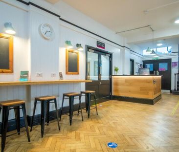 Mixed use to rent - Photo 4