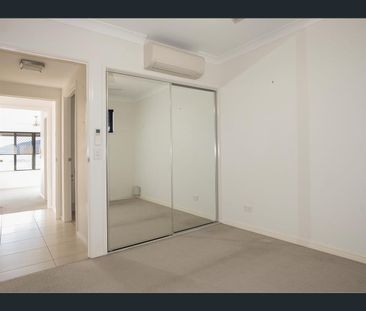 201/240 Buchan Street, Westcourt, Qld 4870 - Photo 6