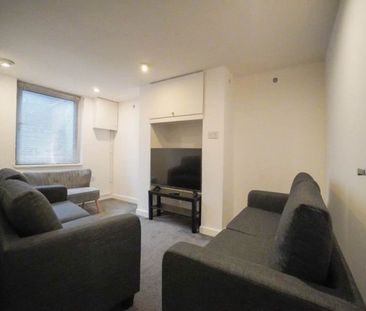 Wetherby Grove, Burley, Leeds - Photo 1