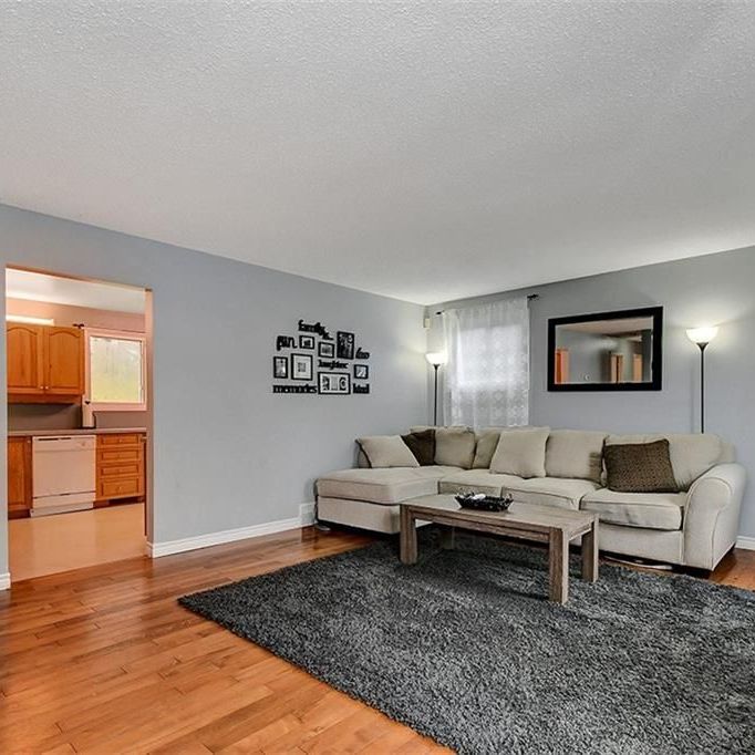 For Lease - 20 Dundegan Drive, Kanata, Ontario - Photo 1