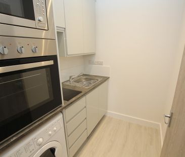 1 Bedroom Apartment, Ellesmere Port - Photo 1