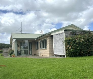 Private 2 Bedroom House - Photo 5