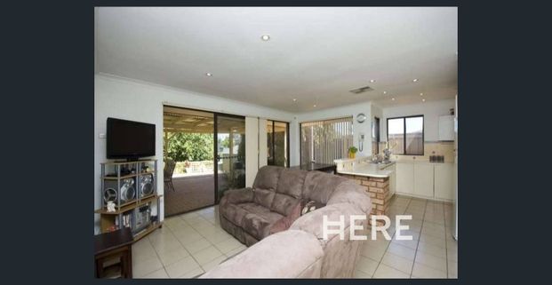 Park front living - Photo 1